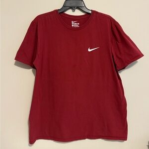 Men’s Nike t-shirt red color size large